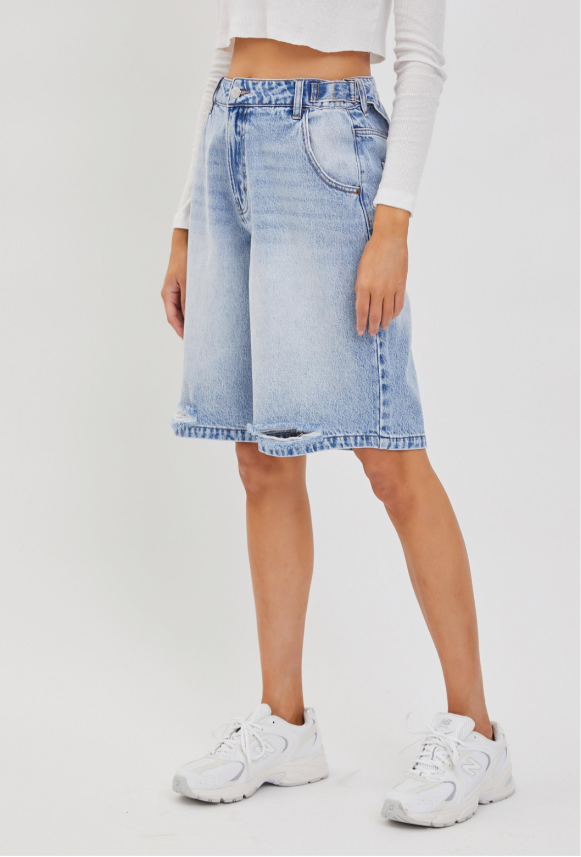 Mid waisted skater baggy Bermuda