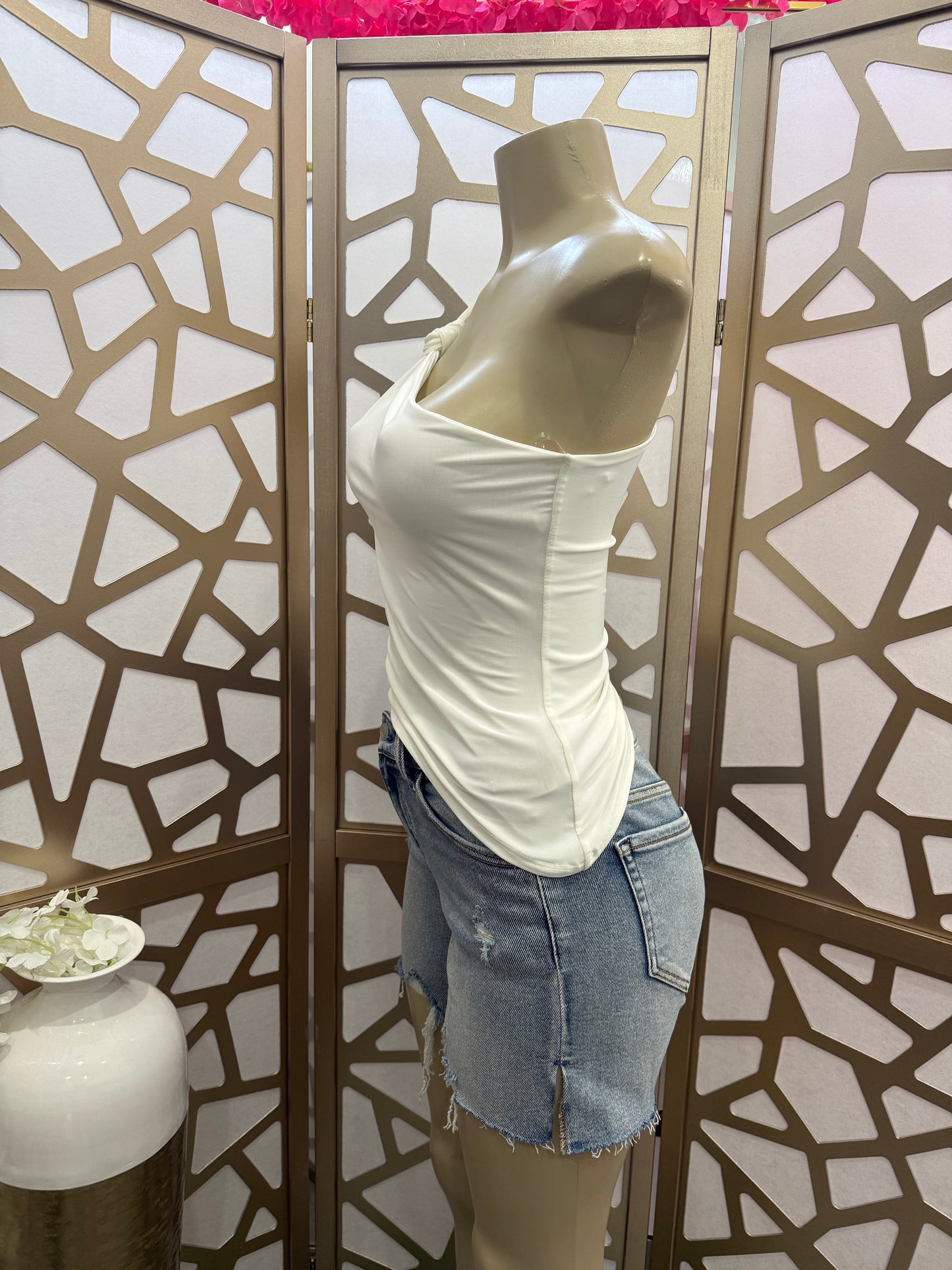 One-shoulder Knotted Asymmetrical Top