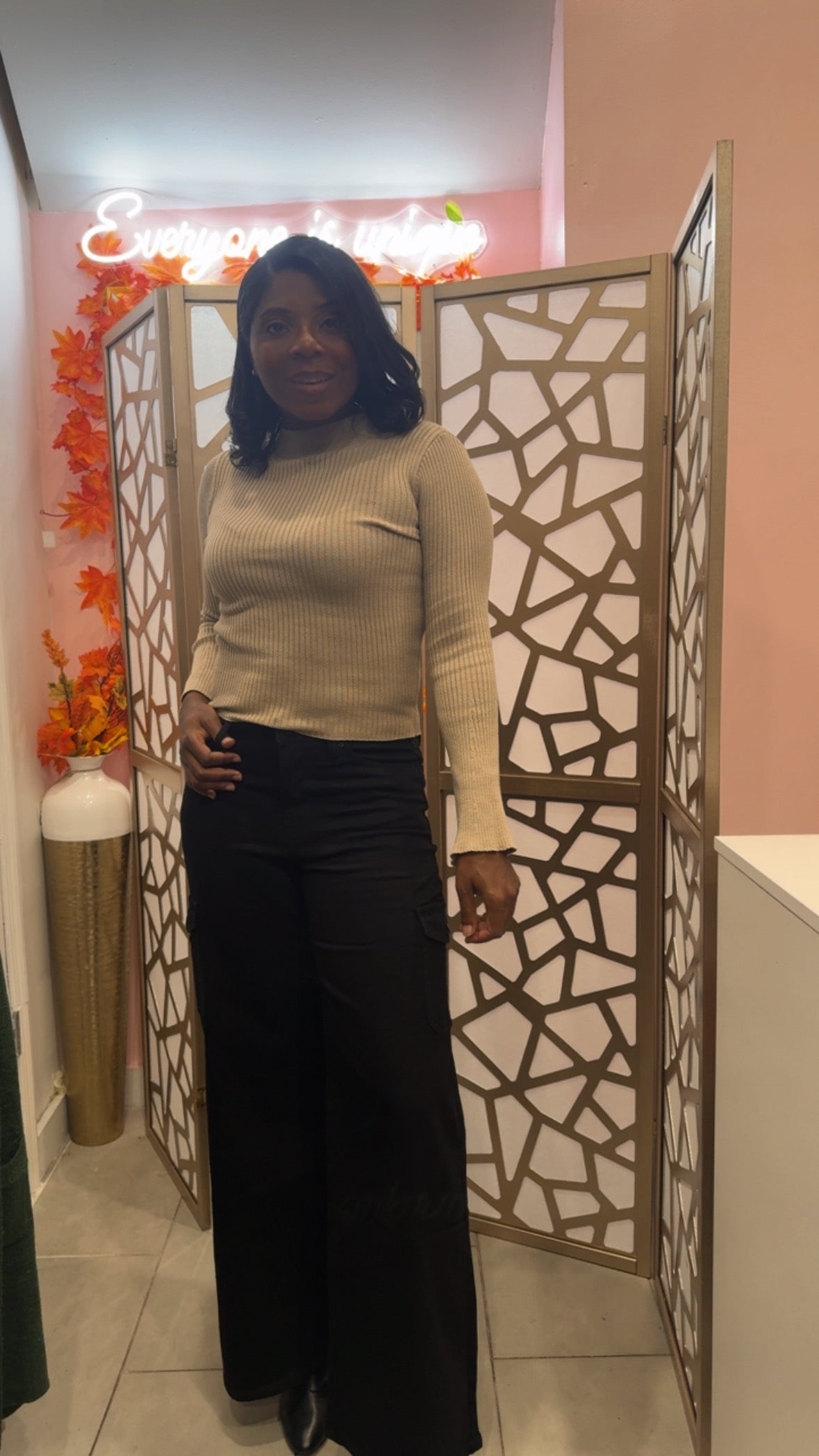 Wide leg cargo jeans