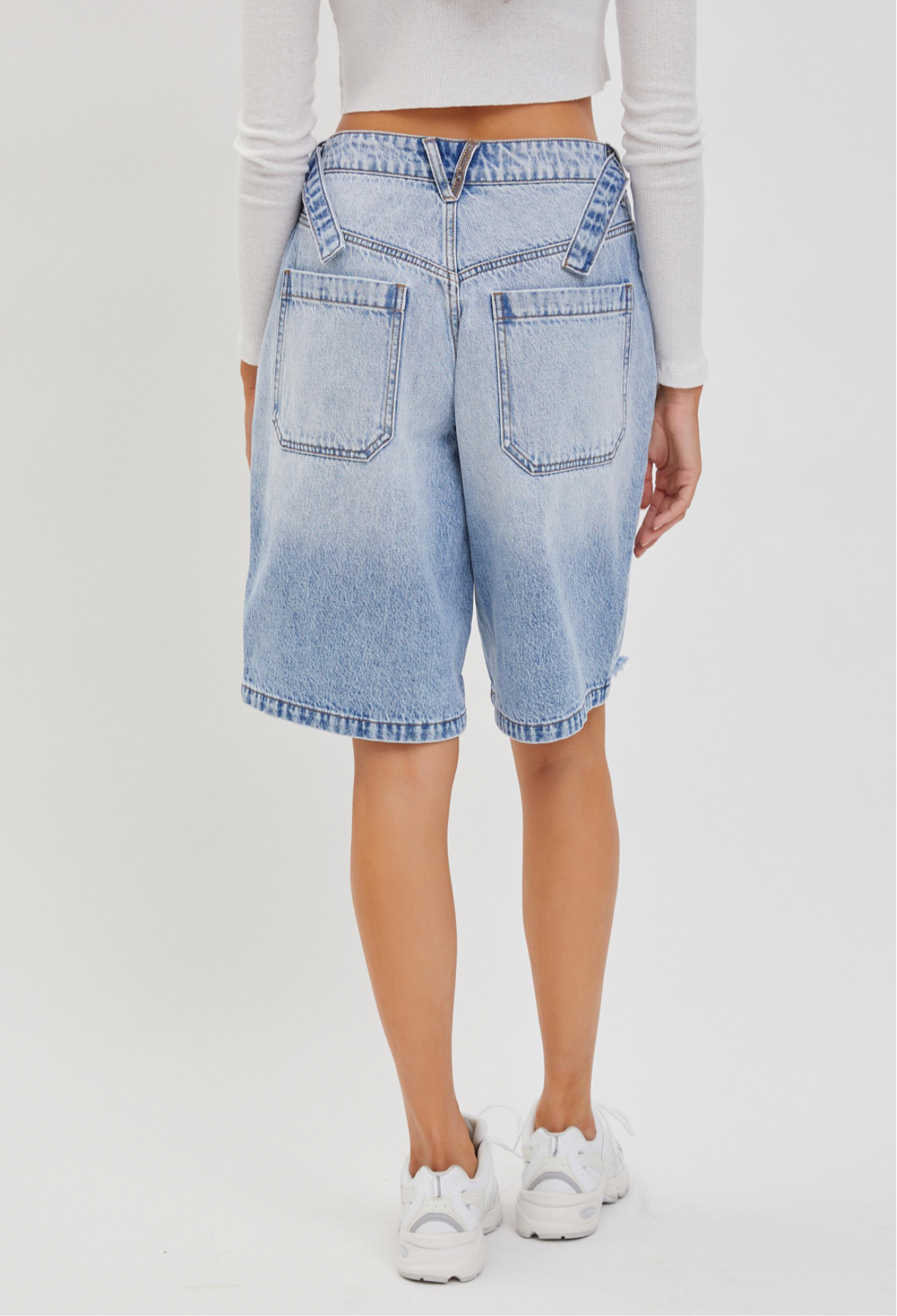 Mid waisted skater baggy Bermuda