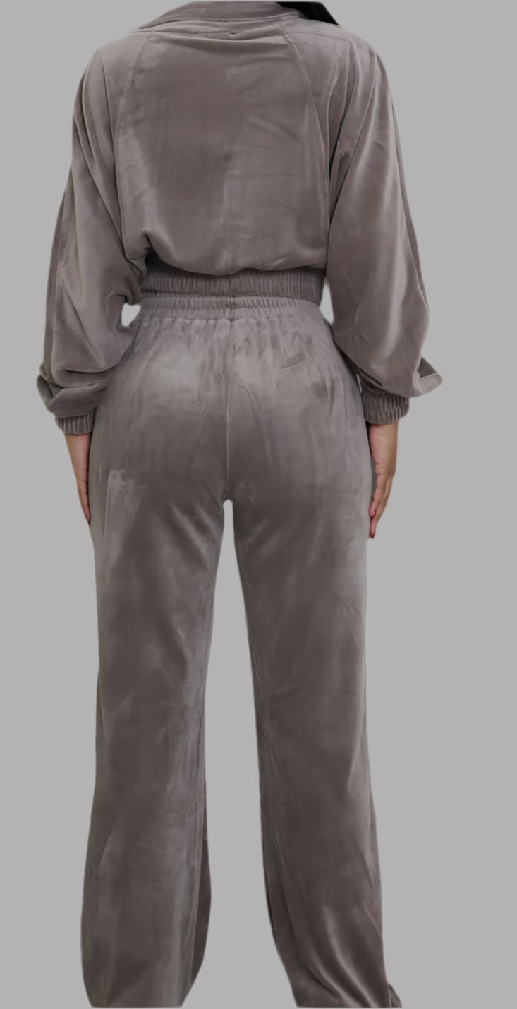 Taylor  two pieces set