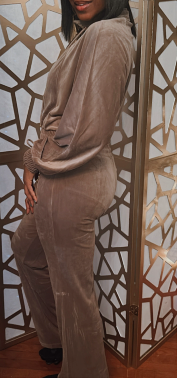 Taylor  two pieces set